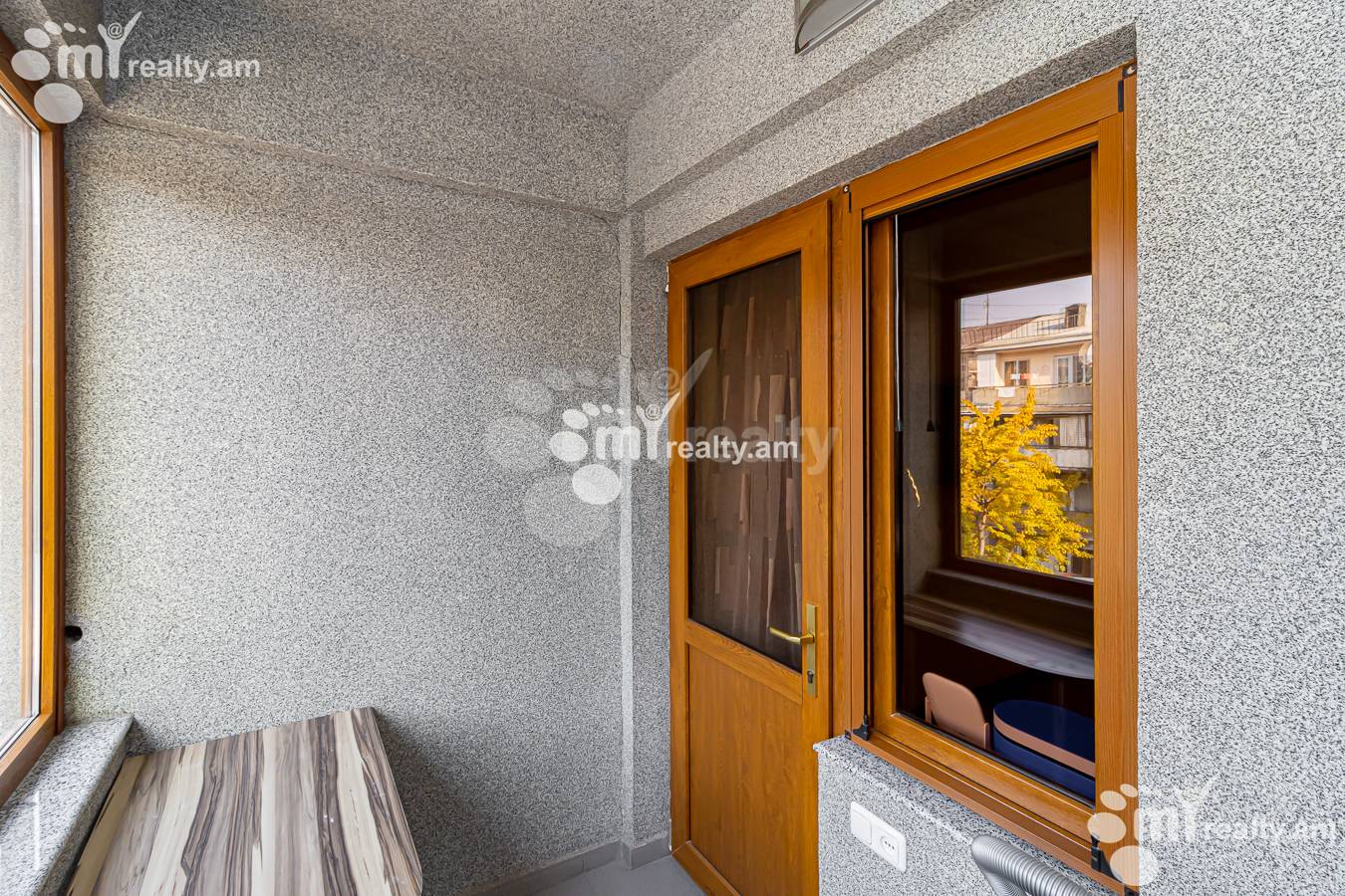 Купить 3 комнатную квартиру Орбели Ехбайрнери ул, Арабкир Ереван, 153788