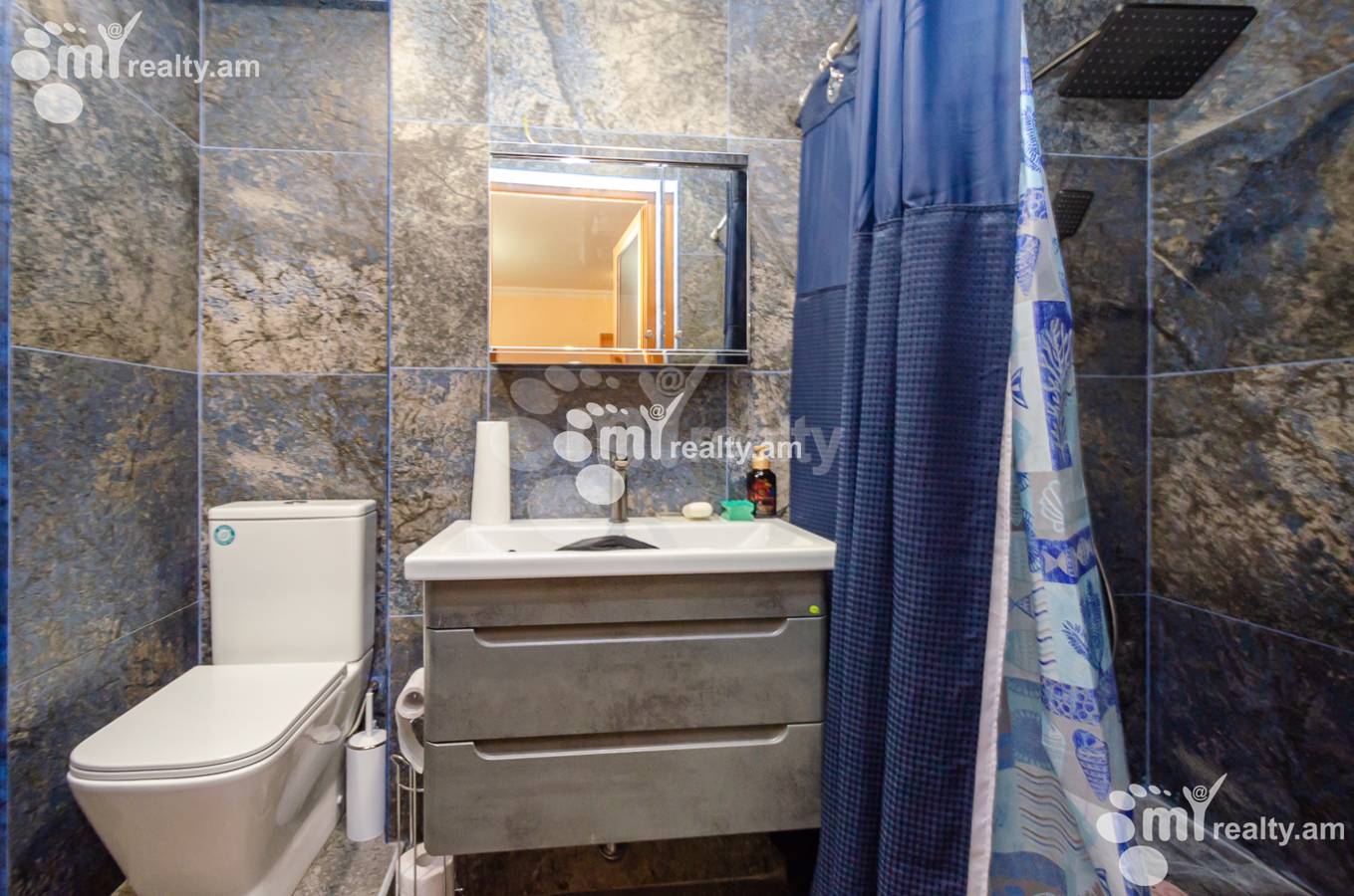 3 bedroom apartment for rent خیابان ساریان, مرکز شهر ایروان, 151698