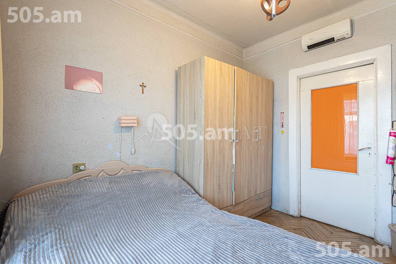 3 սենյականոց բնակարան  Նալբանդյան փող, Կենտրոն Երևան, 157025