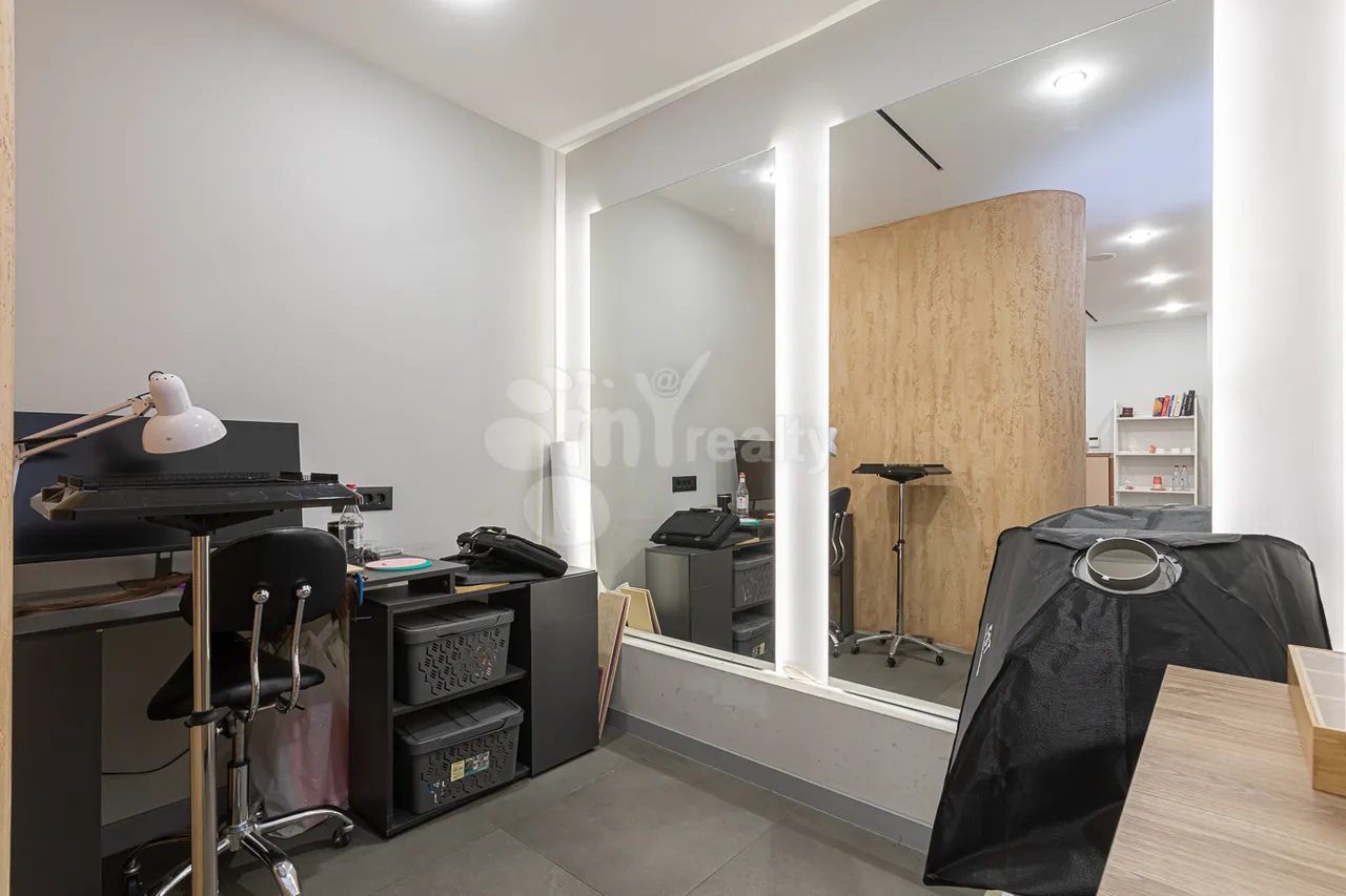 Commercial for sale خیابان لئو, مرکز شهر ایروان, 157705