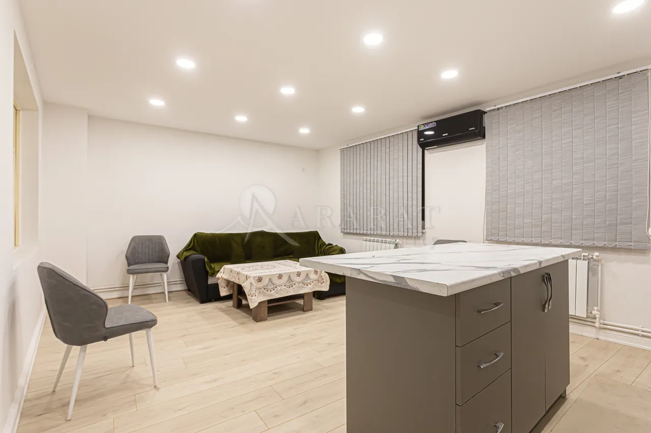 3 bedroom apartment for sale خیابان ماشتوتس, مرکز شهر ایروان, 157755