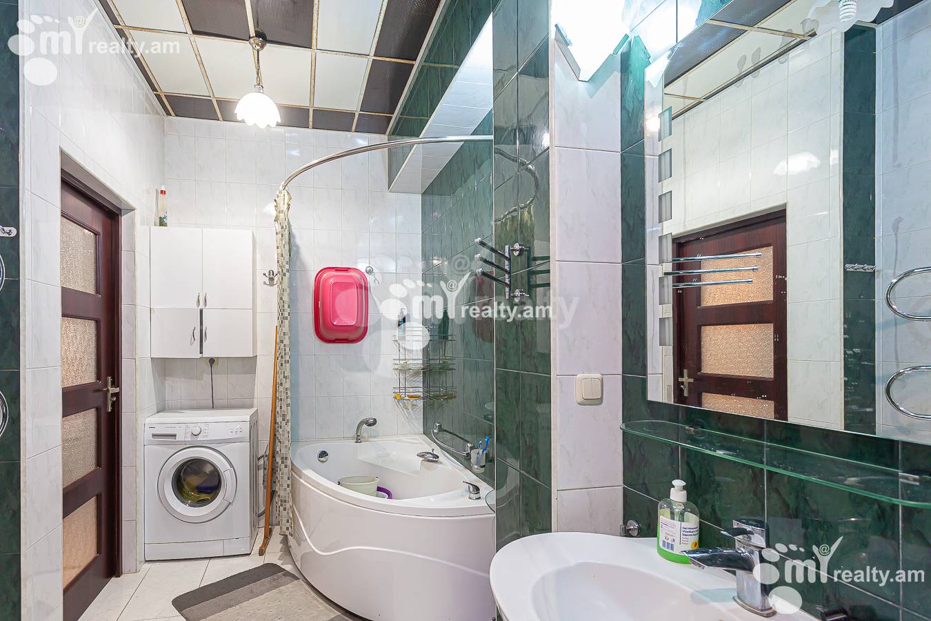 3 bedroom apartment for rent Bayron St, Center Yerevan, 146561