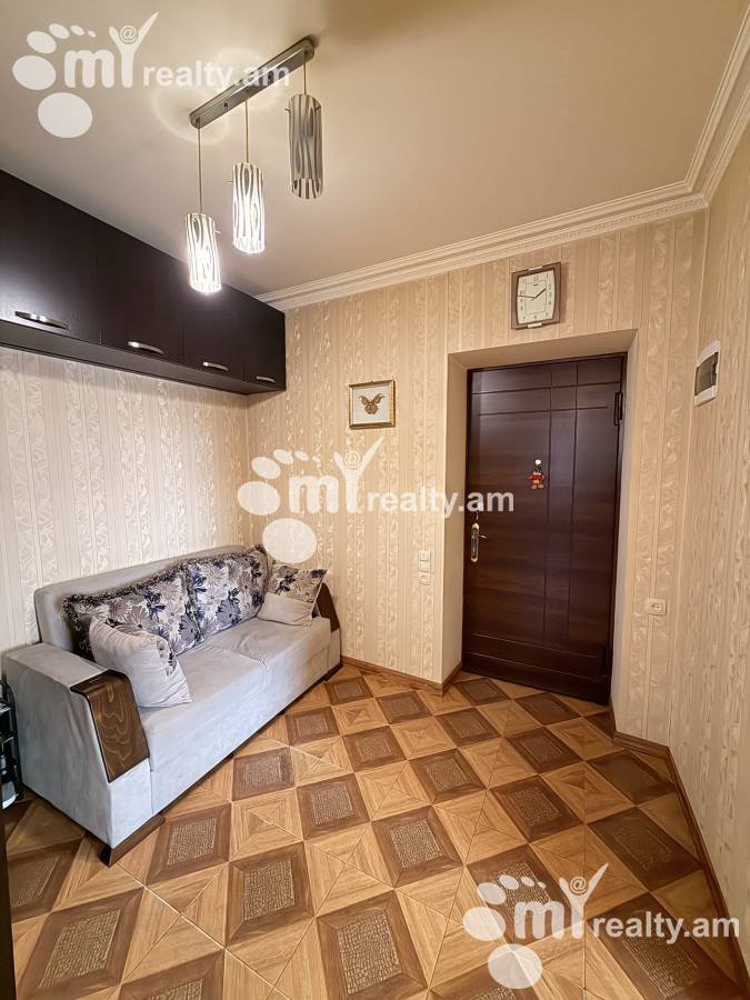 3 bedroom apartment for sale خیابان کومیتاس, عربگیر ایروان, 158530