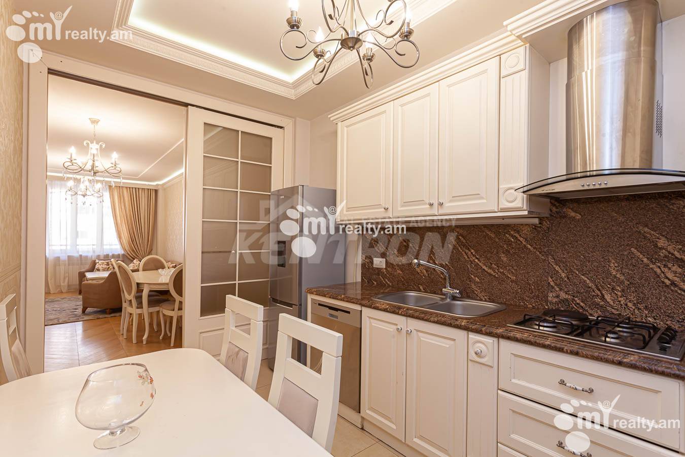 3 bedroom apartment for sale خیابان آرام, مرکز شهر ایروان, 154855