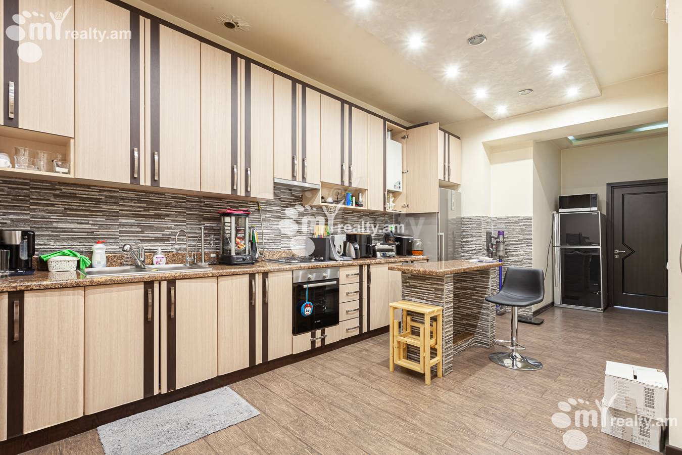 3 bedroom apartment for sale Mashtots Ave, Center Yerevan, 155988