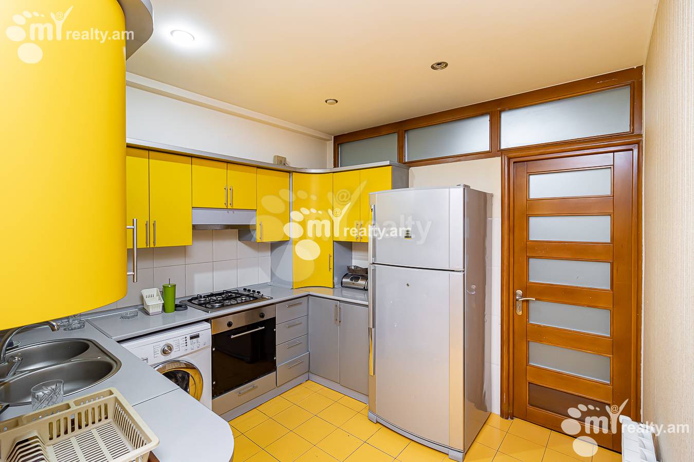 Снять 4 комнатную квартиру Московян ул, Центр Ереван, 155311