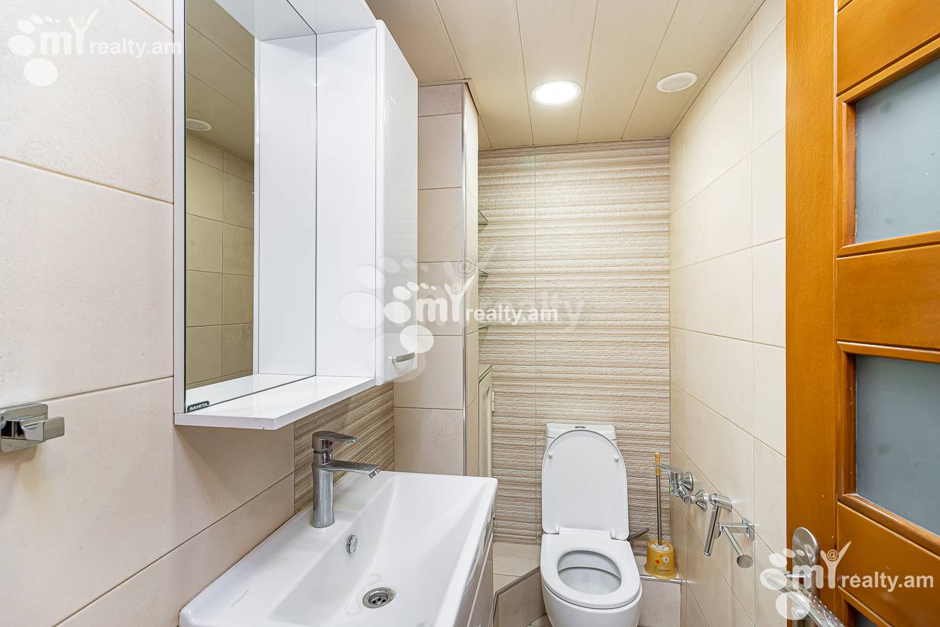 Снять 4 комнатную квартиру Московян ул, Центр Ереван, 155311