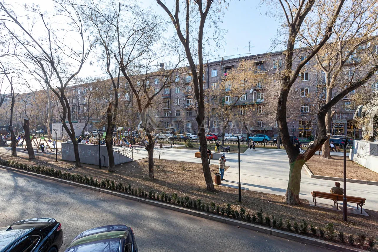 Купить коммерческoе помещение Комитас пр, Арабкир Ереван, 157408