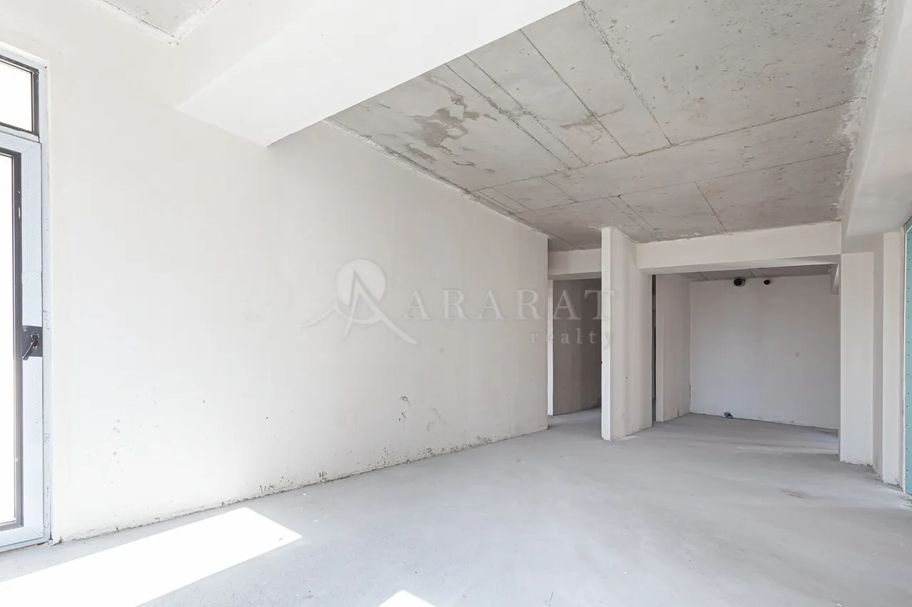 4 bedroom apartment for sale خیابان گِریبودوف, عربگیر ایروان, 157668