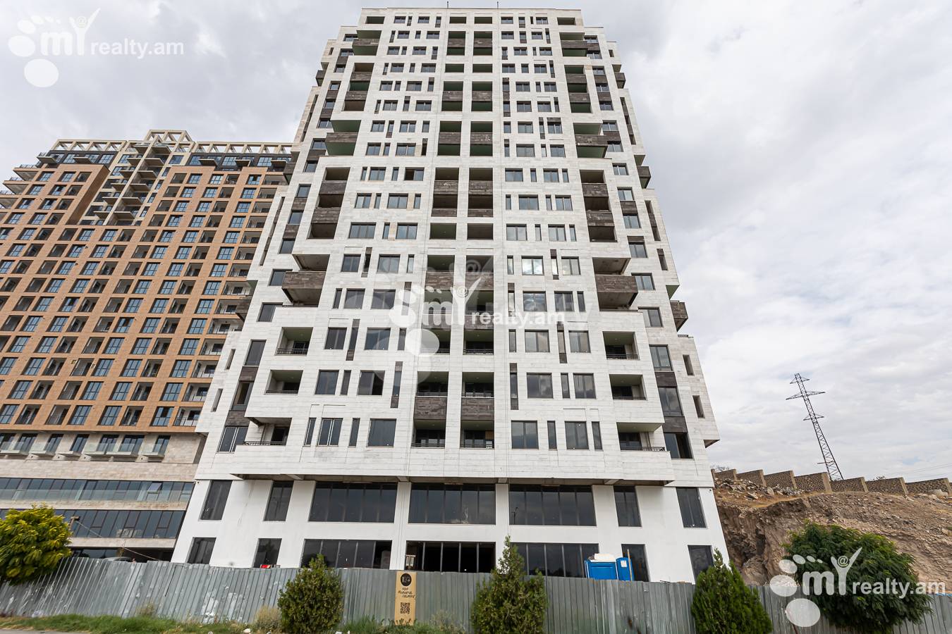 3 bedroom apartment for sale Tsovakal Isakov Ave, Center Yerevan, 156850