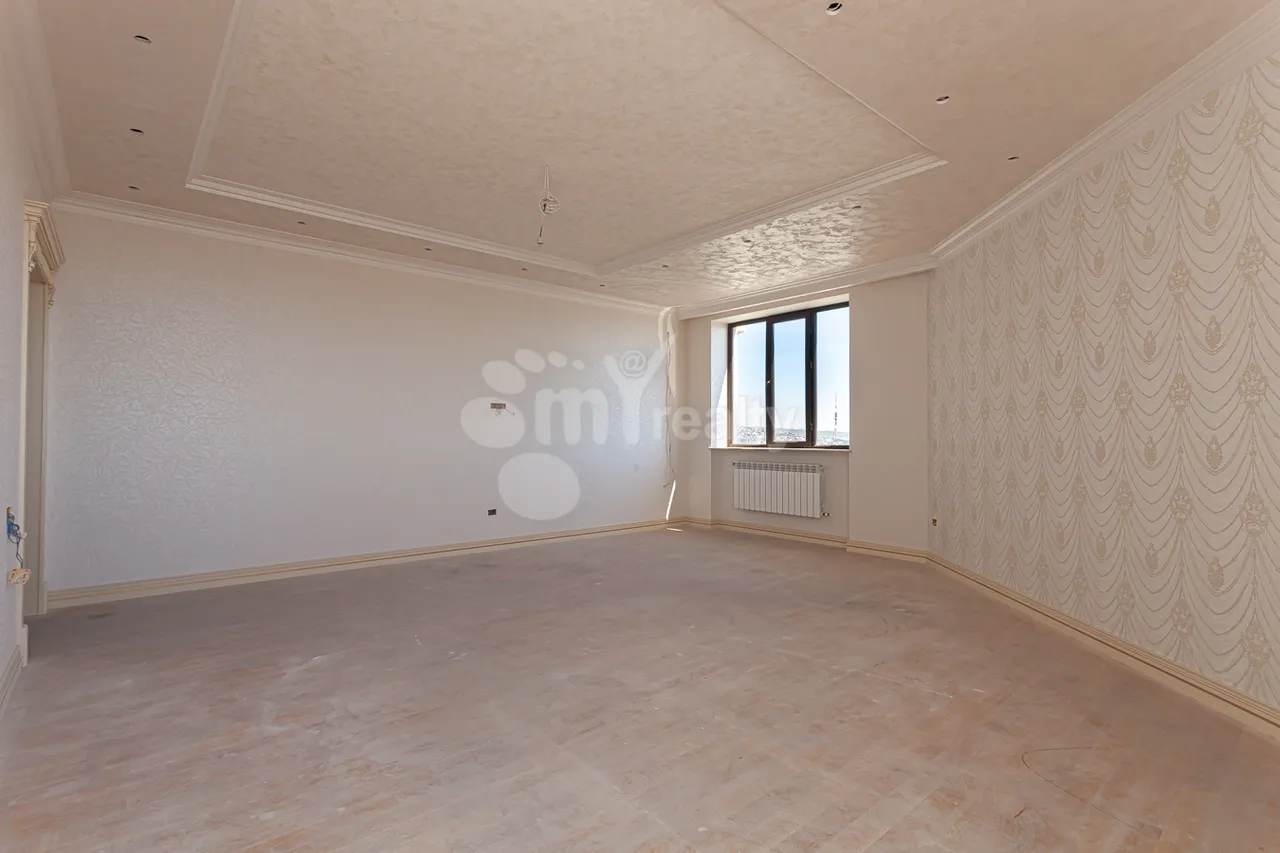 3 bedroom apartment for sale Hayrik Muradyan street, Arabkir Yerevan, 157400