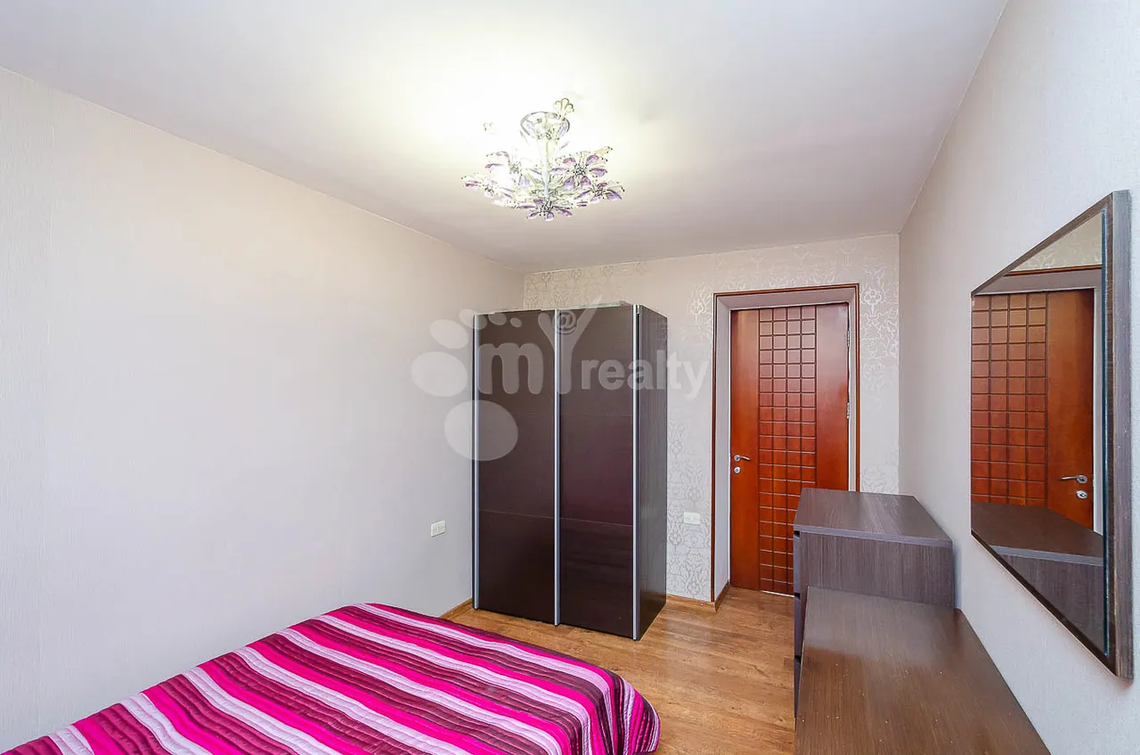 3 bedroom apartment for rent Hr.Kochar St, Arabkir Yerevan, 161922