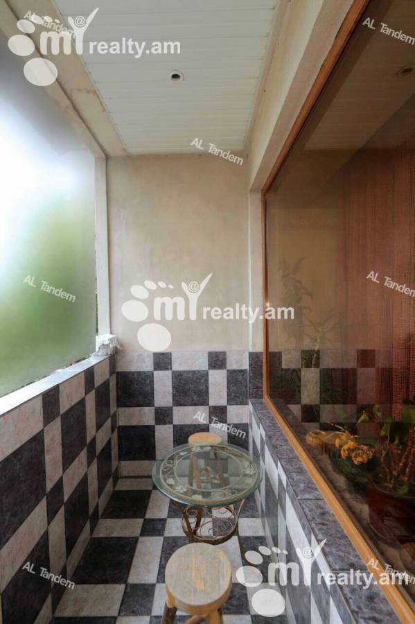 4 bedroom apartment for sale Vardanants St, Center Yerevan, 123214