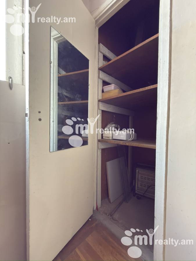 3 bedroom apartment for sale خیابان ا. آوِتیسیان, عربگیر ایروان, 159654