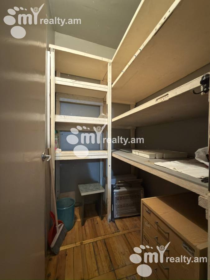 3 bedroom apartment for sale خیابان ا. آوِتیسیان, عربگیر ایروان, 159654