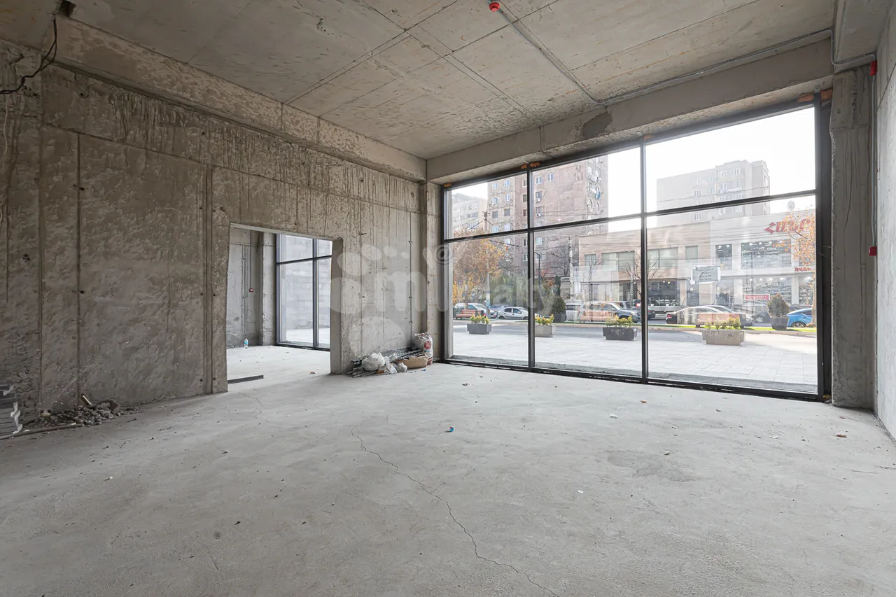 Commercial property for sale Paruyr Sevak  dis. 17 street, Awan Yerevan, 157753