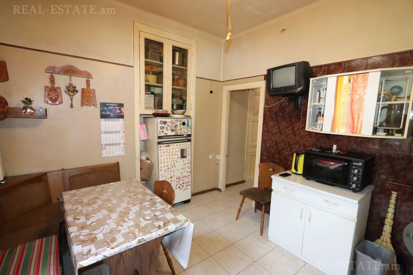 3 bedroom apartment for sale Mashtots Ave, Center Yerevan, 138187