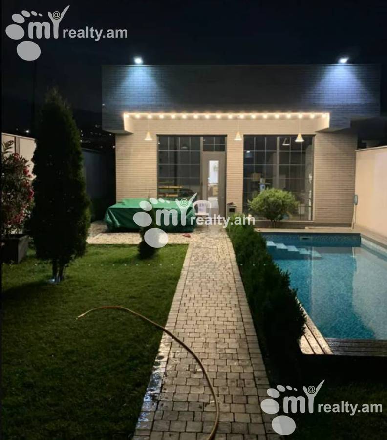 Купить дом Таиров ул., Центр Ереван, 154233