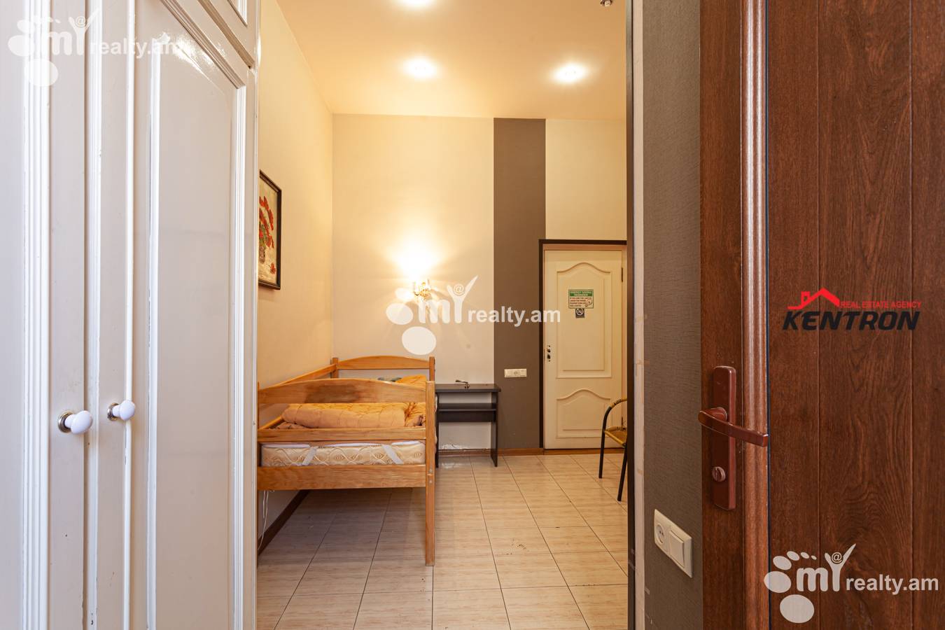 4 bedroom apartment for sale Ghazar Parpetsi St, Center Yerevan, 130944