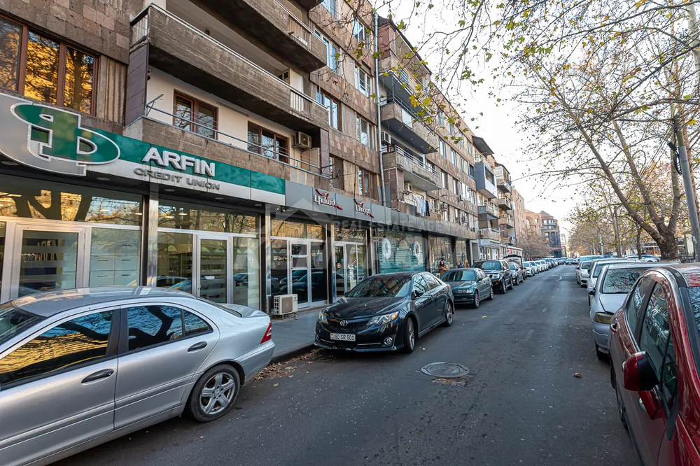 kupit-kvartiru/3-komnatnaya/Buzand+St/Center/Yerevan