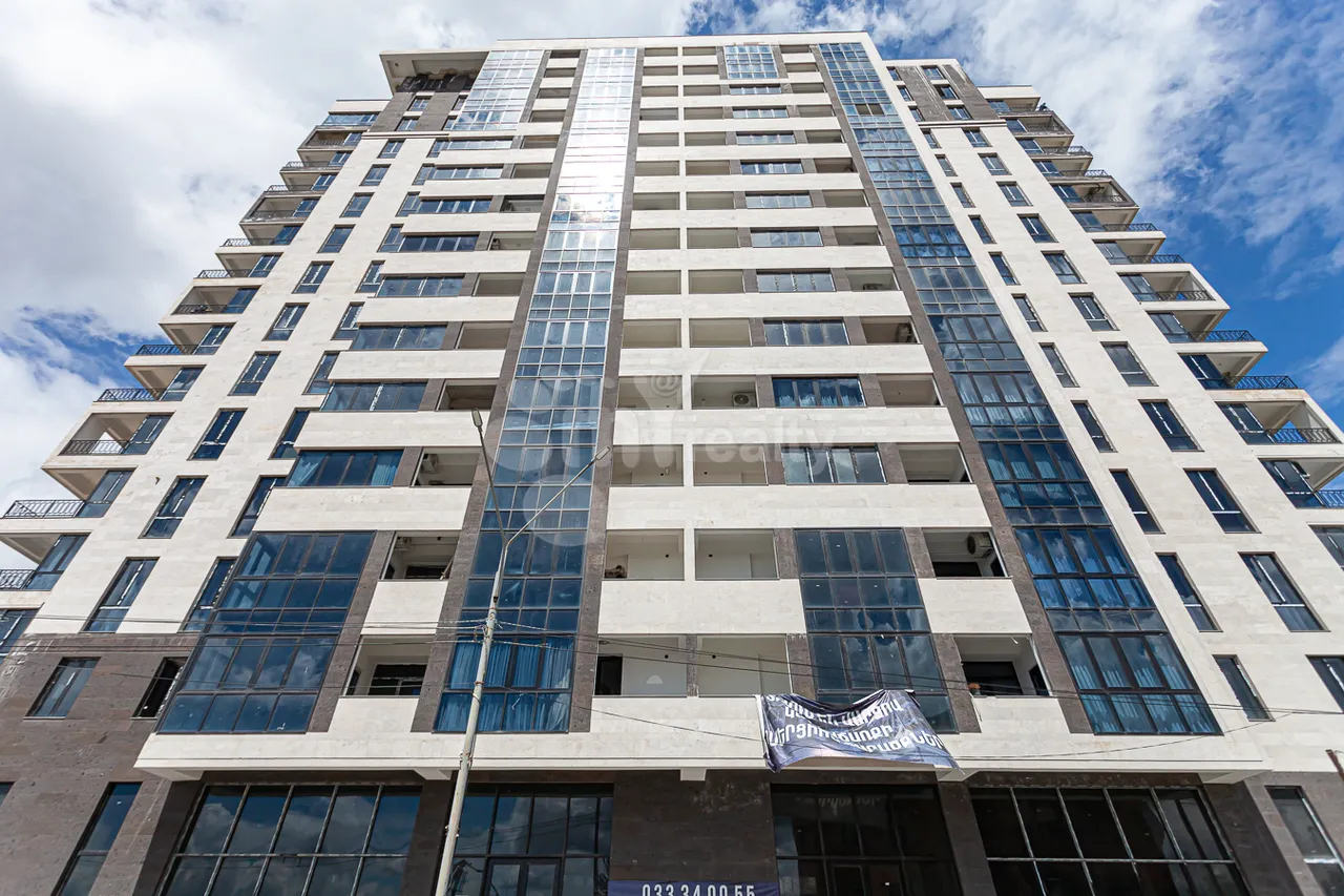 Купить 3 комнатную квартиру Гогол ул., Канакер-Зейтун Ереван, 160413