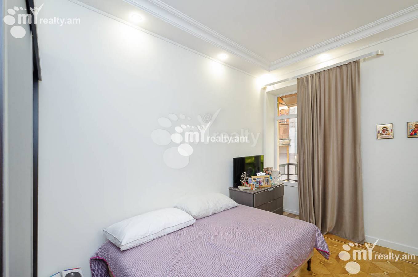 3 bedroom apartment for sale Mashtots Ave, Center Yerevan, 144890