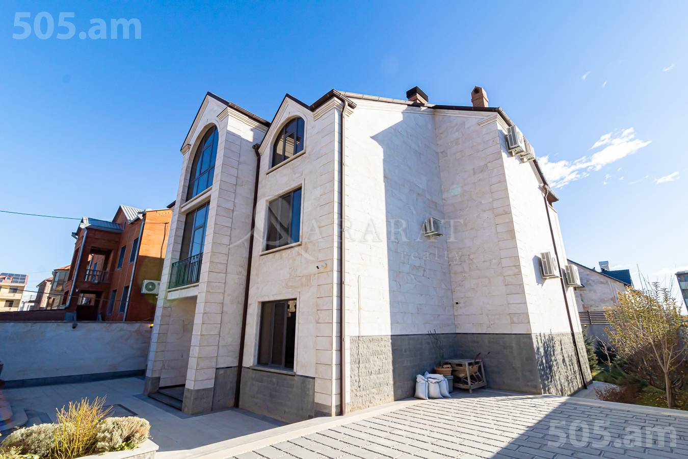 House for sale Gevorgyan st, داوتاشِن ایروان, 154212