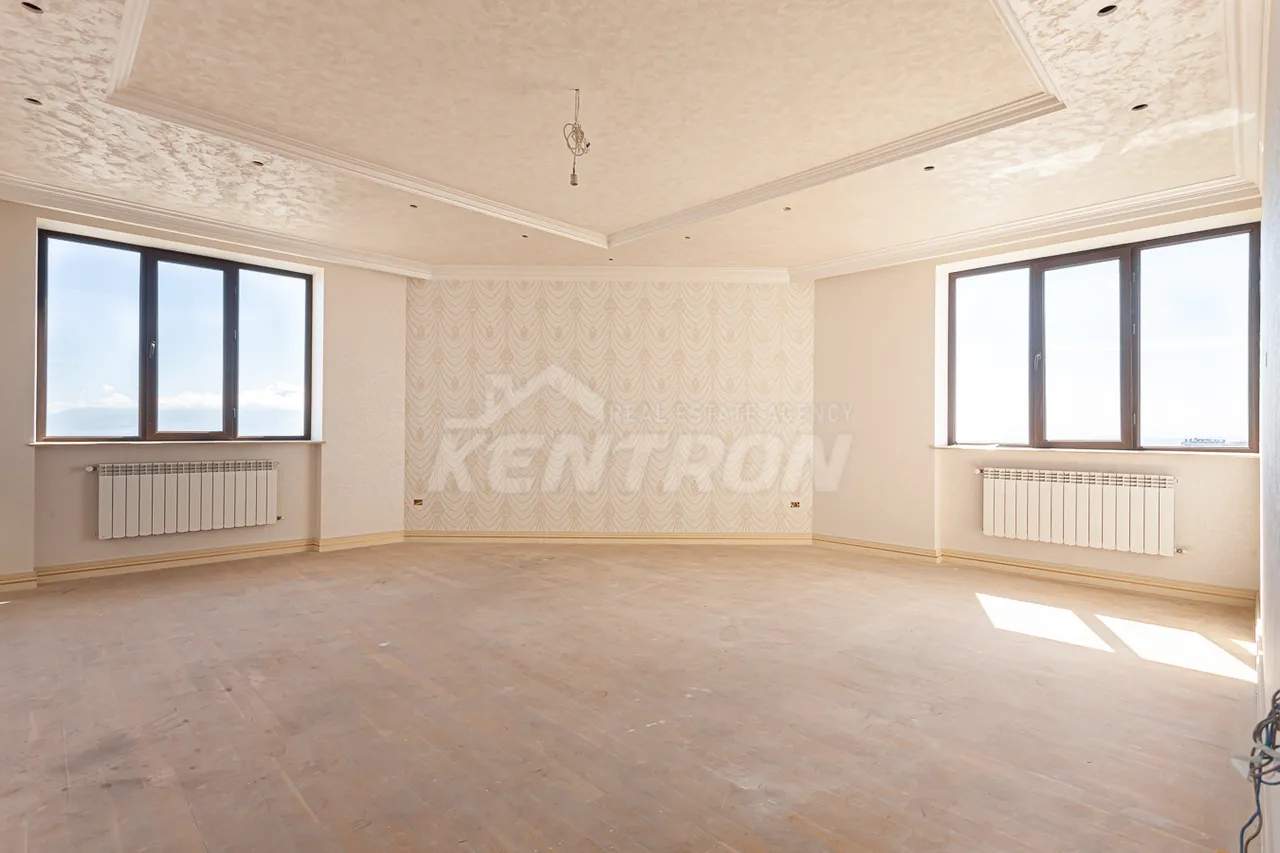 3 bedroom apartment for sale Hayrik Muradyan street, عربگیر ایروان, 157398