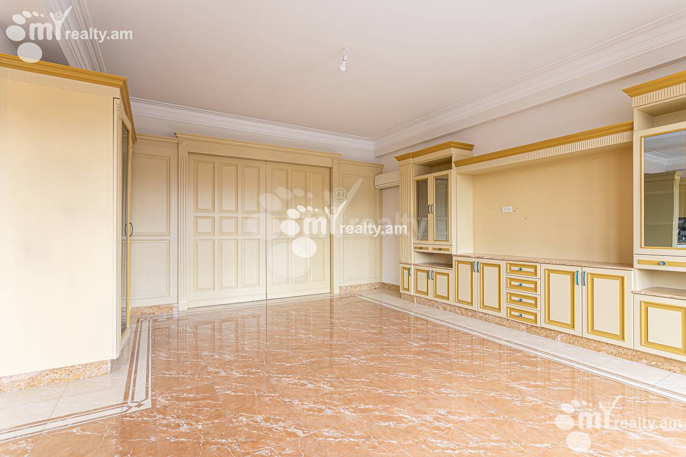 3 bedroom apartment for sale Vardanants St, Center Yerevan, 156903