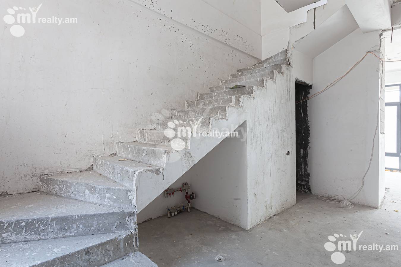 Առանձնատուն  Առինջ Բ 2-րդ փողոց, Աբովյան Կոտայք, 155934