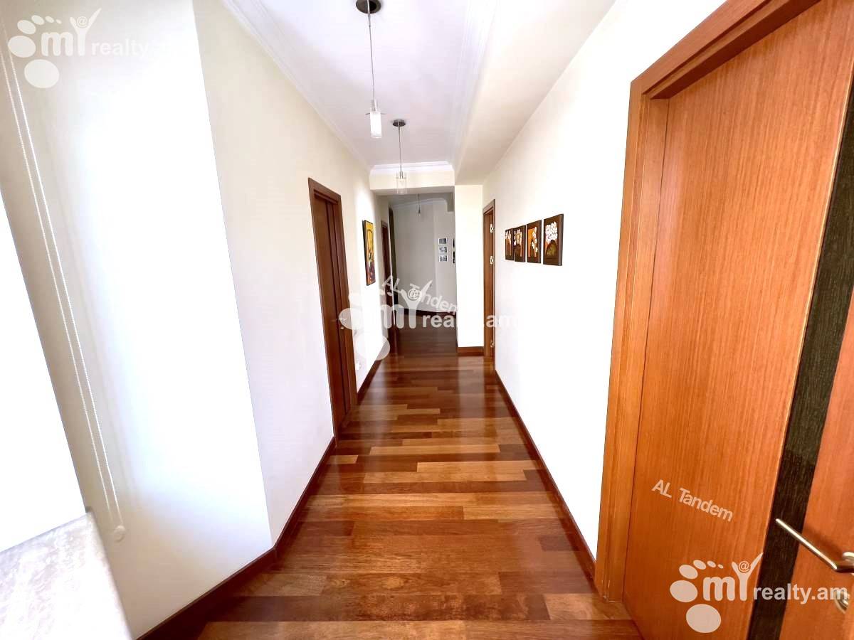 4 bedroom apartment for sale Northern (Hyusisayin)  Ave, Center Yerevan, 142696