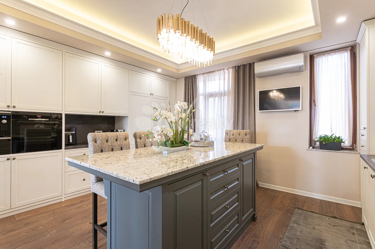 3 bedroom apartment for sale Orbeli Yeghbayrner   St, Arabkir Yerevan, 159691