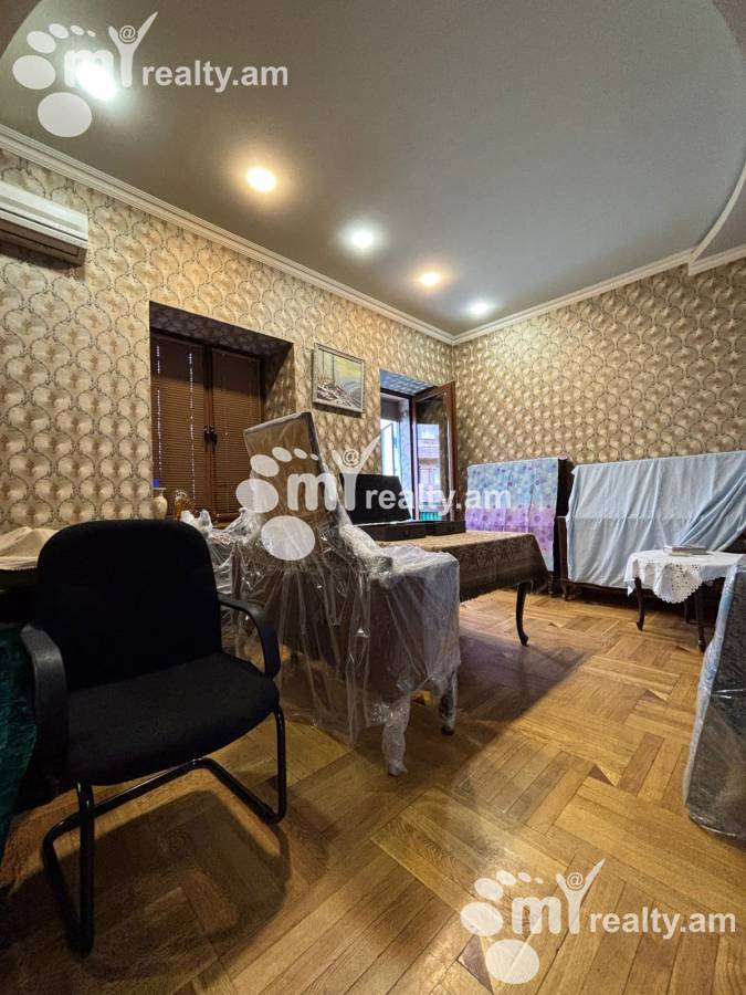 3 bedroom apartment for sale Vardanants St, Center Yerevan, 156126