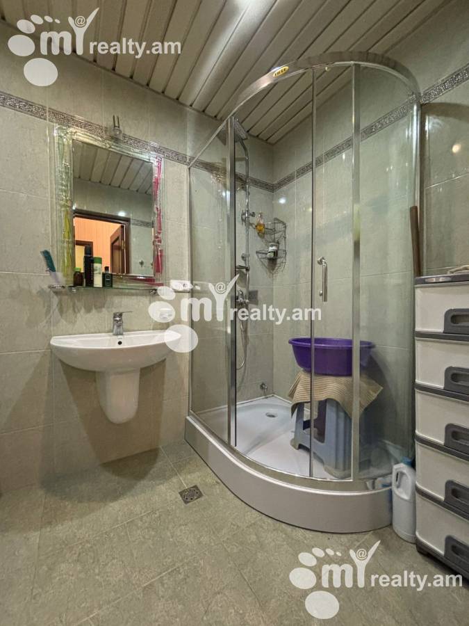 3 bedroom apartment for sale Vardanants St, Center Yerevan, 156126