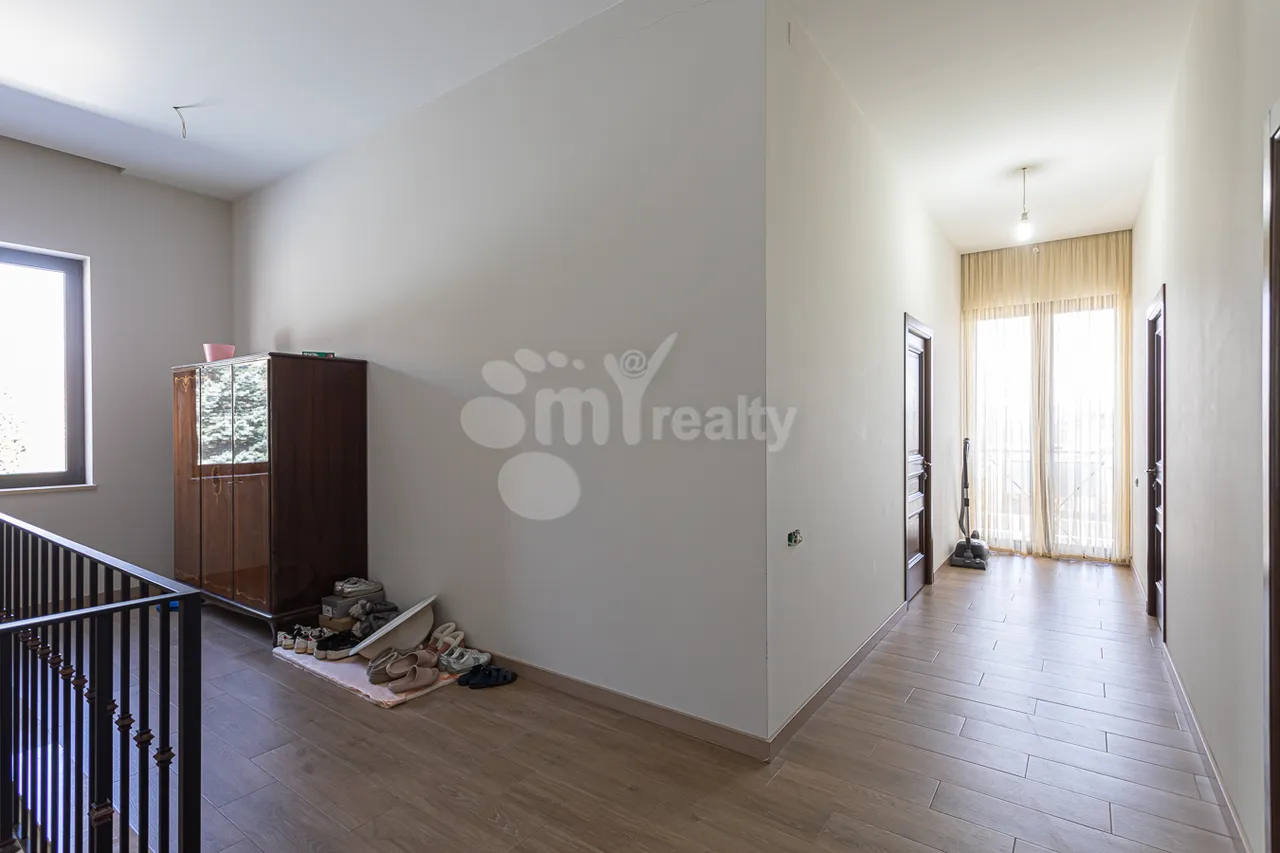 Купить дом Канакер 17ый ул, Канакер-Зейтун Ереван, 160154