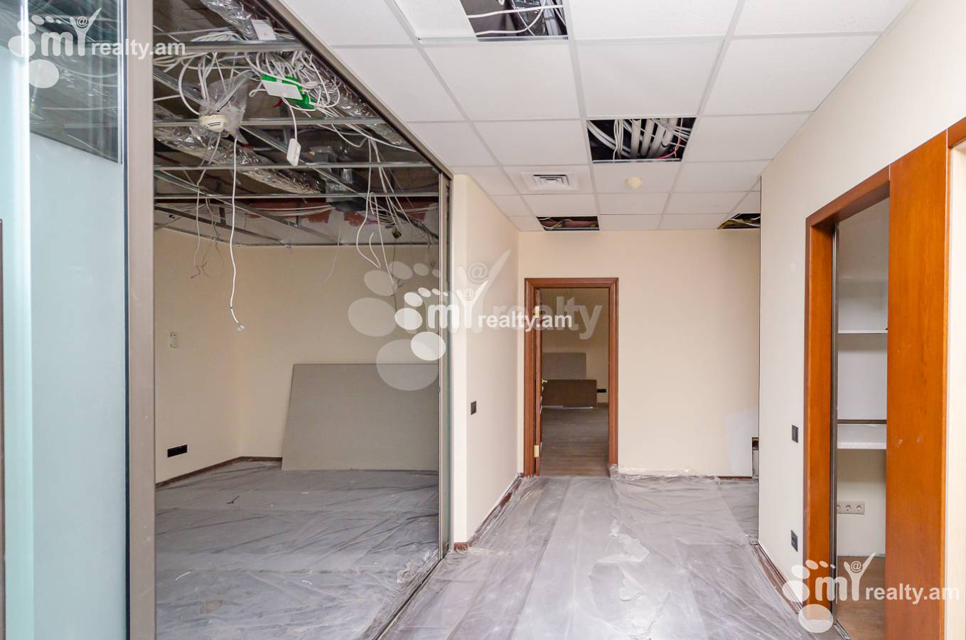 Снять коммерческoе помещение Г.Лусаворич ул, Центр Ереван, 153212