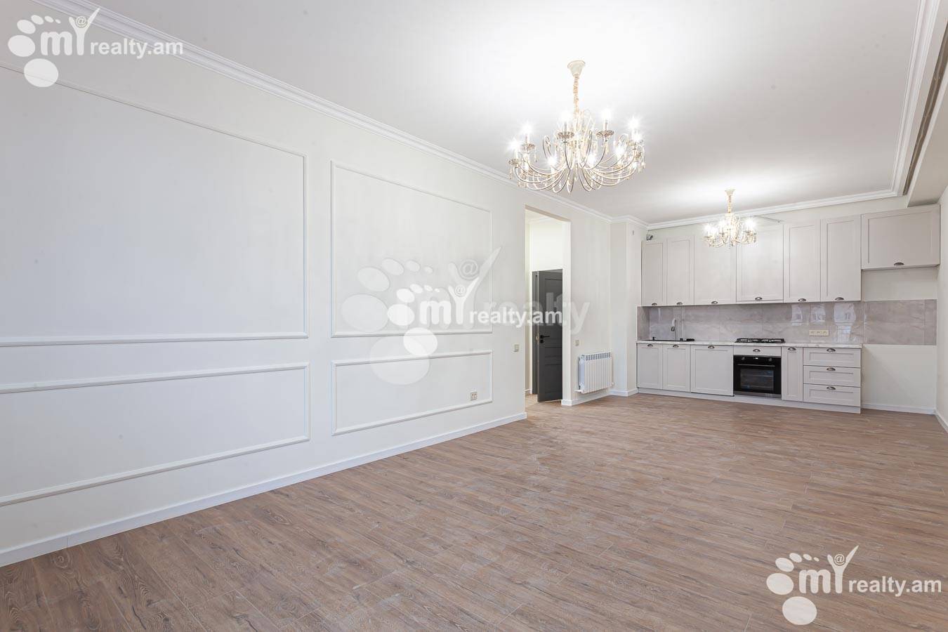 3 bedroom apartment for sale خیابان گِریبودوف, عربگیر ایروان, 155204