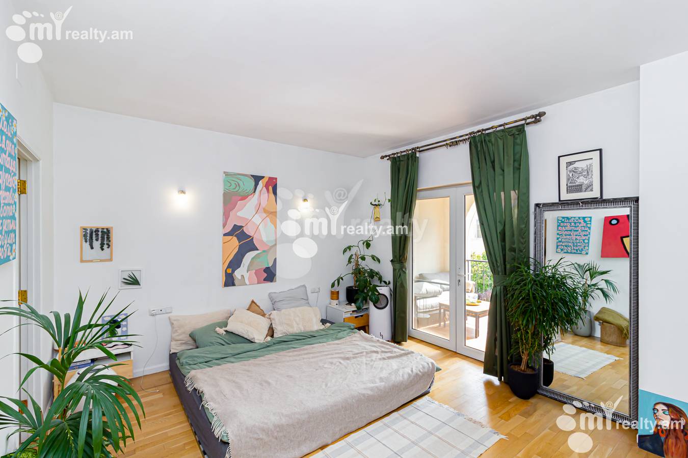 House for sale Teryan str, Wahagni Yerevan, 154558