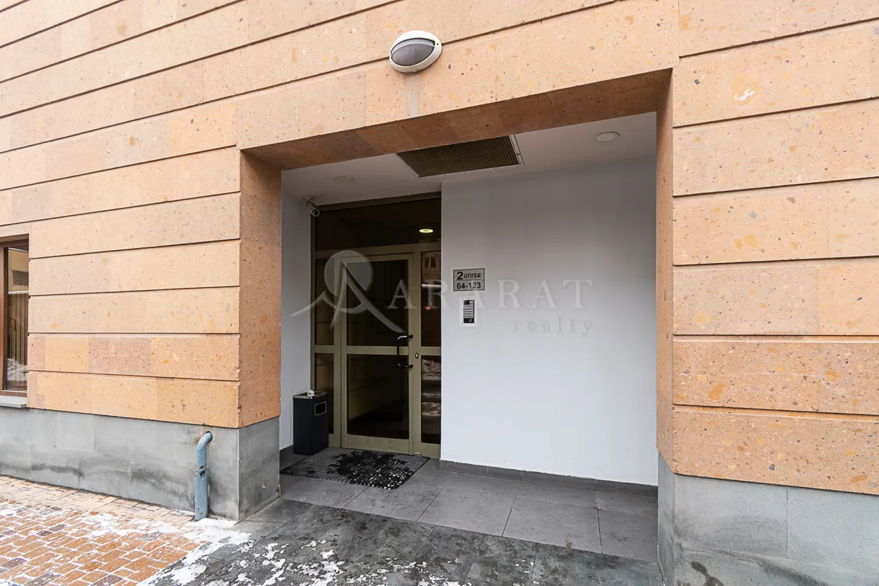 4 bedroom apartment for sale Sasna Тsrer St, Davtachène Yerevan, 159007