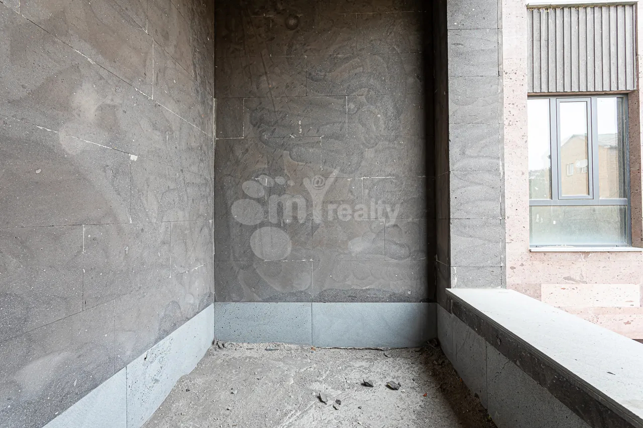 3 սենյականոց բնակարան  Նորքի 8րդ փող, Նորք-Մարաշ Երևան, 160378