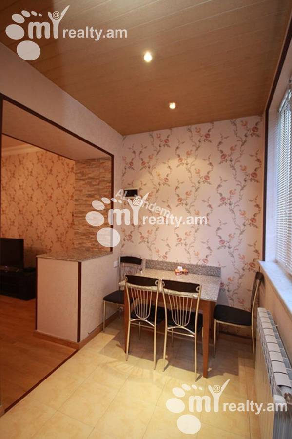 2 սենյականոց բնակարան  Սայաթ-Նովայի պող, Կենտրոն Երևան, 160115