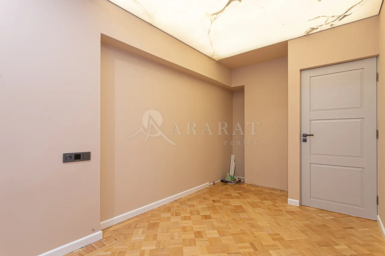 2 սենյականոց բնակարան  Խորենացու փող, Կենտրոն Երևան, 159209