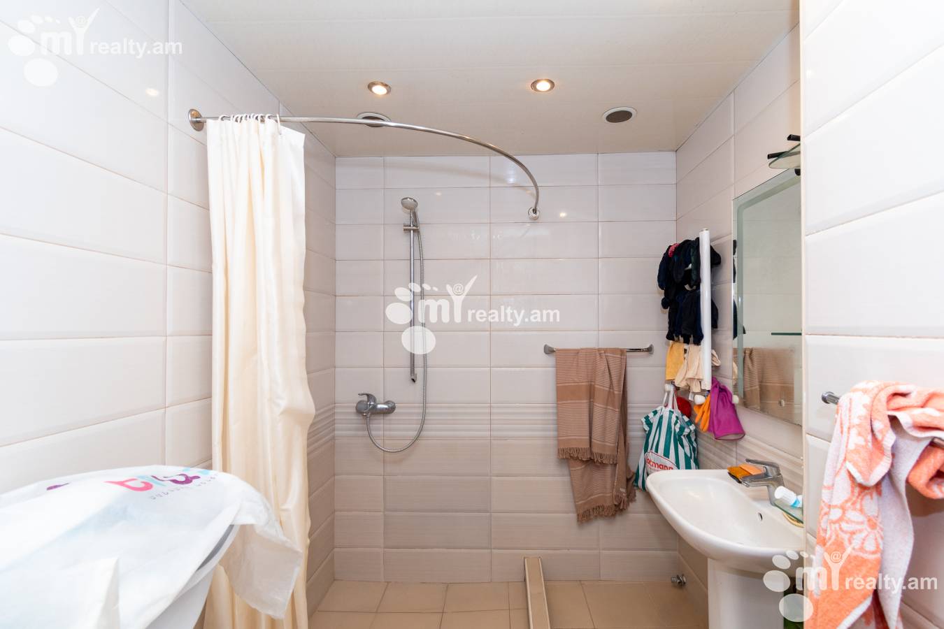 3 bedroom apartment for sale Tamanyan St, Center Yerevan, 153873