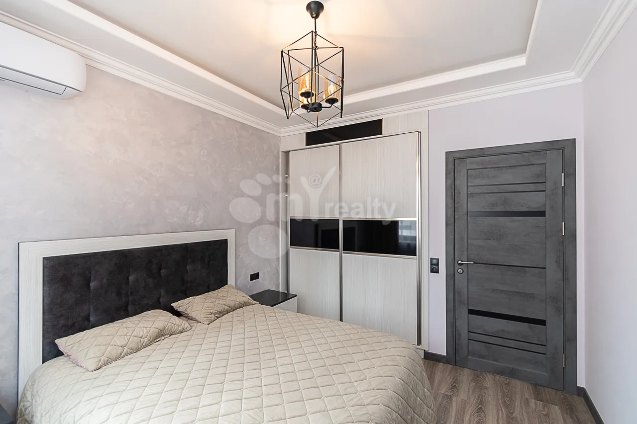 Купить дом Микоян ул, Давташен Ереван, 160031