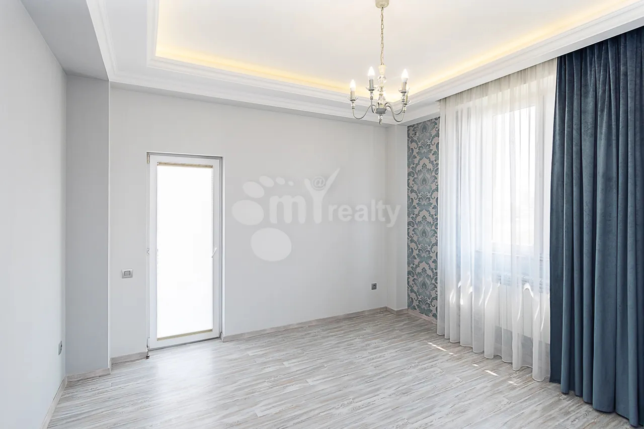 3 bedroom apartment for rent Nerses Shnorhali street, واهاگنی ایروان, 161311