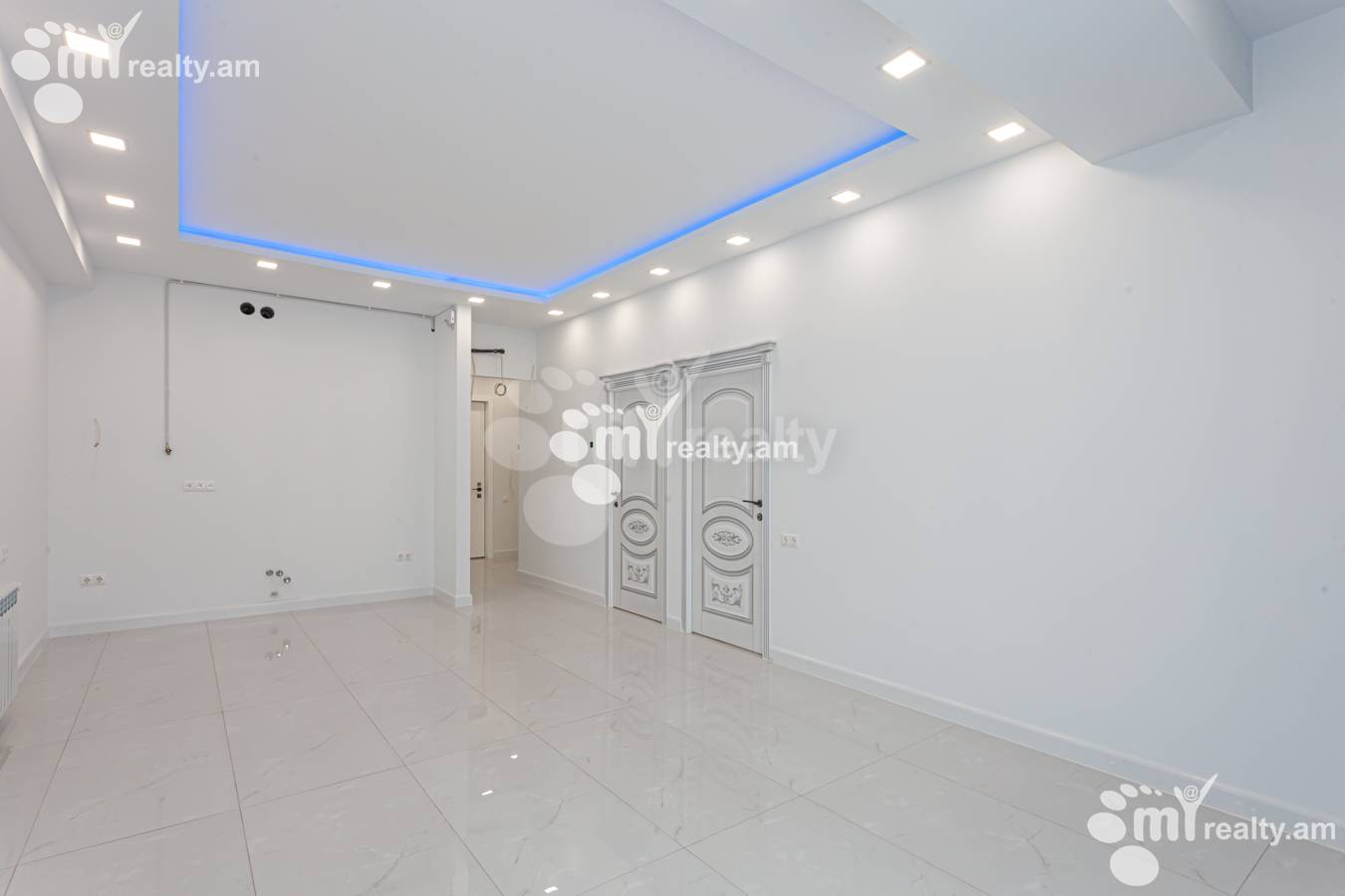 Купить 3 комнатную квартиру Антараин ул Г. Эмина, Центр Ереван, 152074