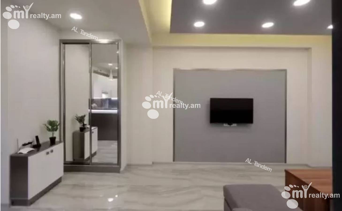 4 bedroom apartment for sale Ler. Kamsar St, Center Yerevan, 158290