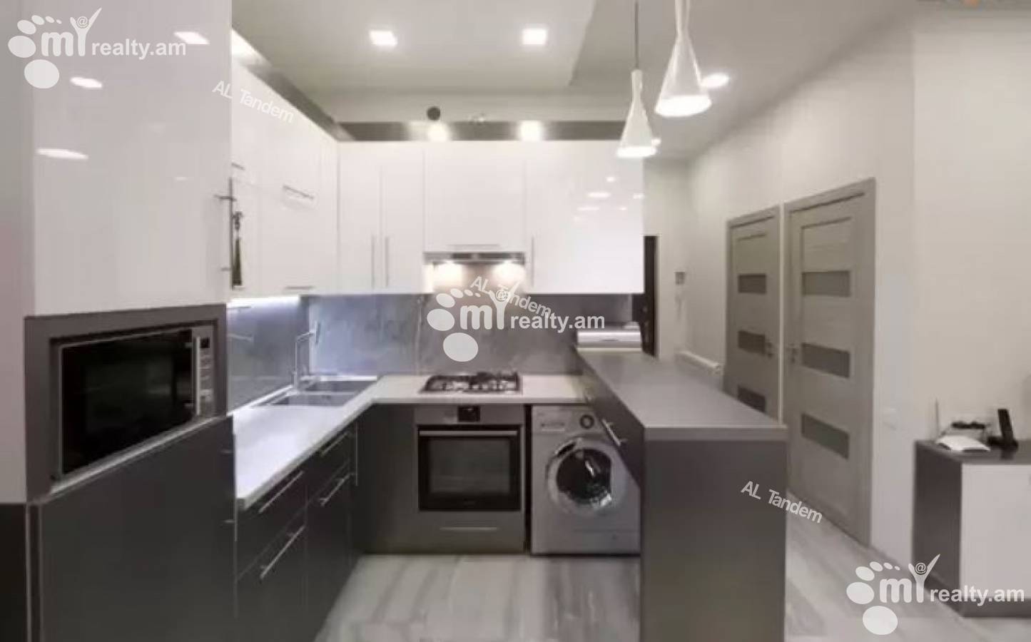 4 bedroom apartment for sale Ler. Kamsar St, Center Yerevan, 158290