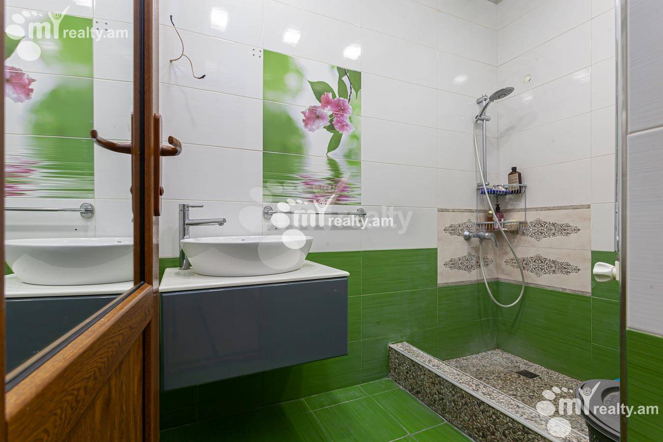 3 bedroom apartment for sale Riga St, Arabkir Yerevan, 154981