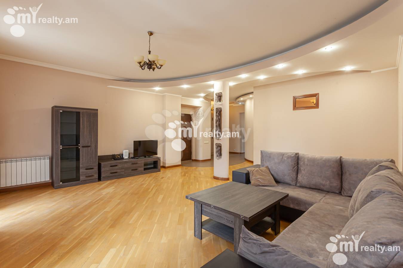 2 սենյականոց բնակարան  Մաշտոցի պող, Կենտրոն Երևան, 150719